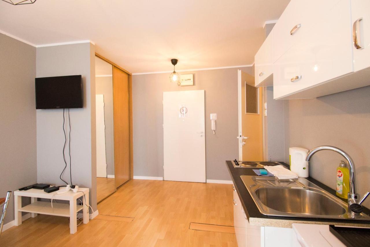 Apartsystem- Self Check In 24H Saturn Appartement Wrocław Buitenkant foto